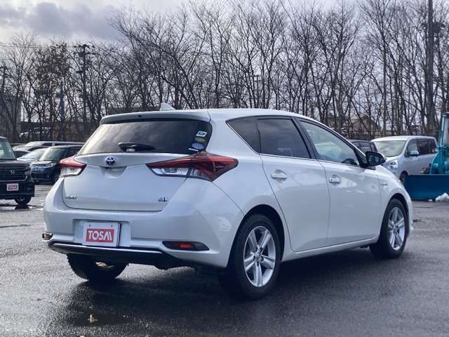 TOYOTA AURIS HYBRID 2016