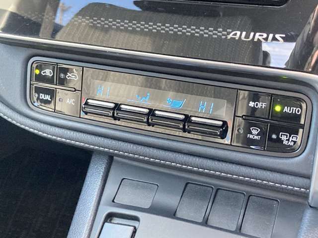 TOYOTA AURIS HYBRID 2016