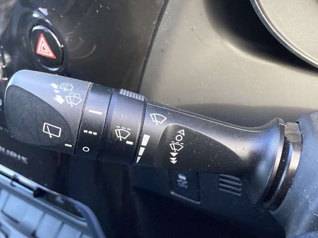 TOYOTA AURIS HYBRID 2016