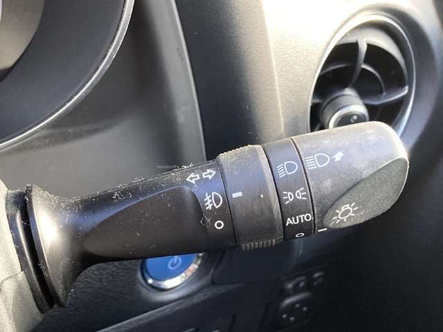 TOYOTA AURIS HYBRID 2016