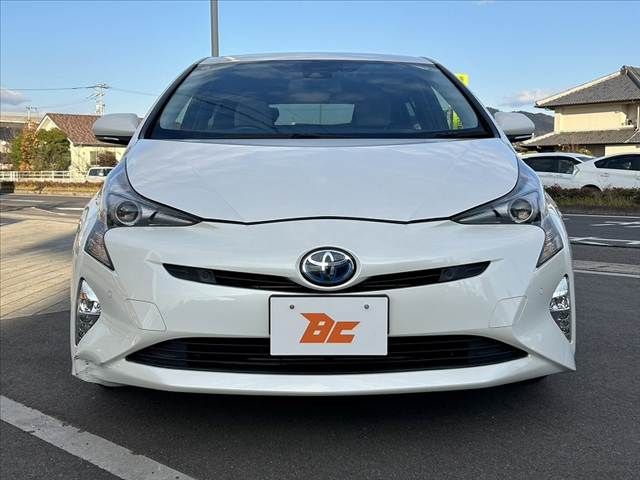 TOYOTA PRIUS 2018