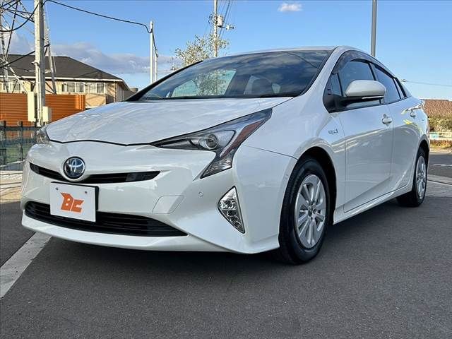 TOYOTA PRIUS 2018