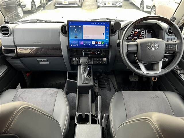 TOYOTA LANDCRUISER 70 2024