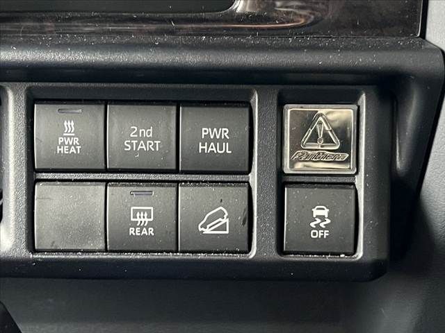 TOYOTA LANDCRUISER 70 2024