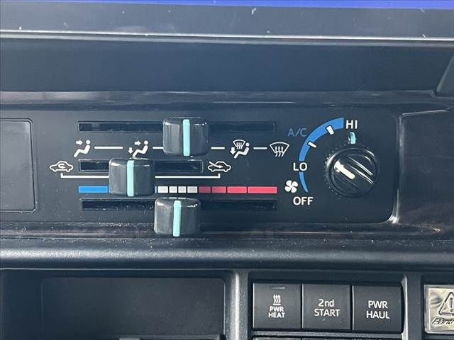 TOYOTA LANDCRUISER 70 2024