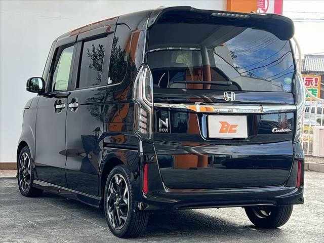 HONDA N BOX CUSTOM 2017