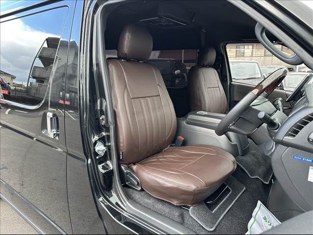 TOYOTA HIACE van 2WD 2018