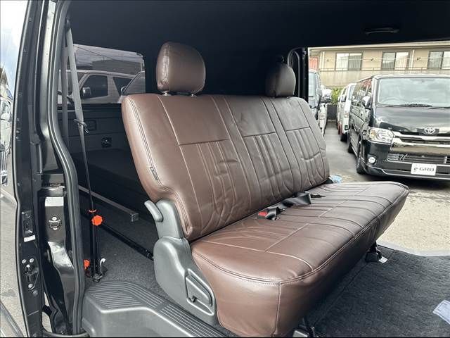 TOYOTA HIACE van 2WD 2018