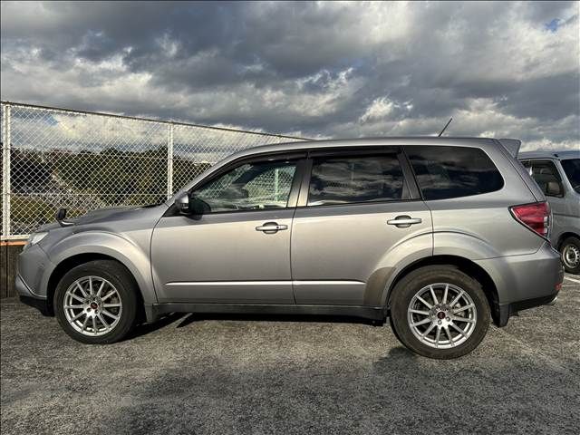 SUBARU FORESTER 2011