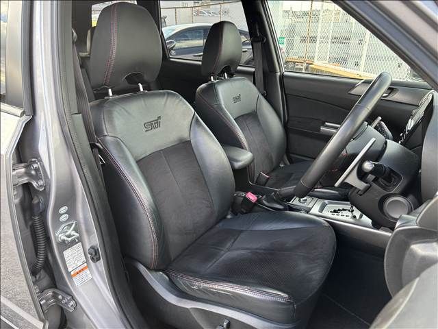 SUBARU FORESTER 2011