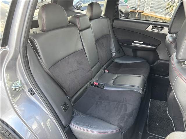 SUBARU FORESTER 2011