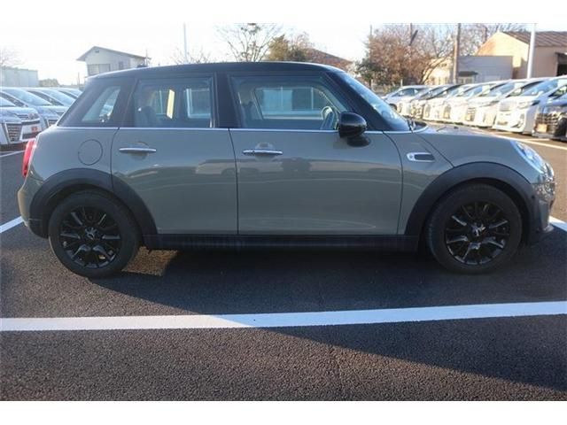 BMW MINI COOPER D 5DOOR 2019
