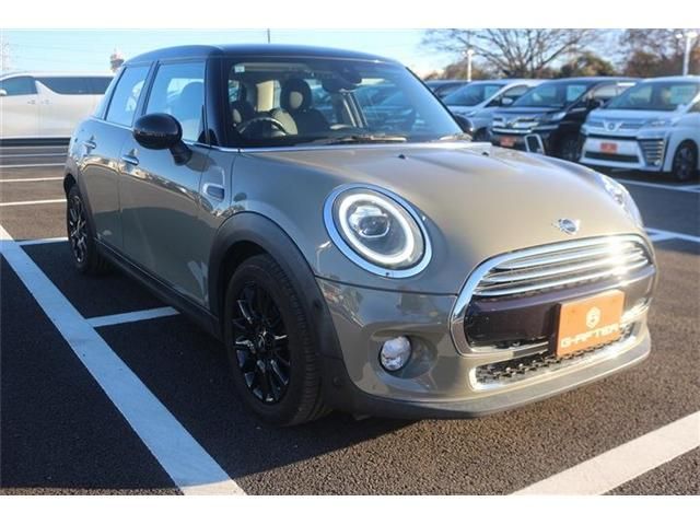 BMW MINI COOPER D 5DOOR 2019