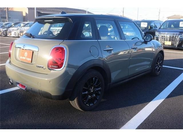 BMW MINI COOPER D 5DOOR 2019