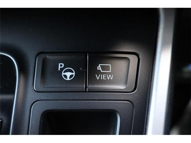 TOYOTA VOXY 4WD 2025