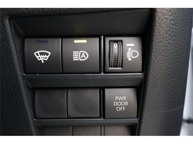 TOYOTA VOXY 4WD 2025