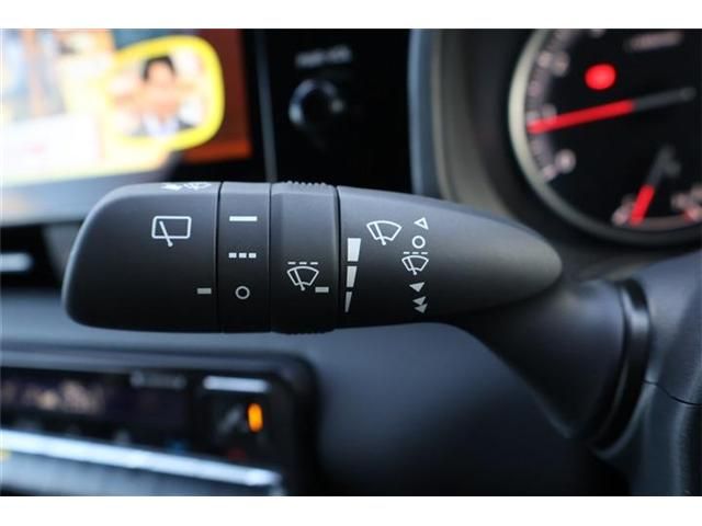 TOYOTA VOXY 4WD 2025