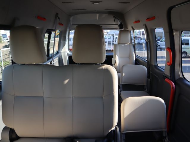 NISSAN NV350 CARAVAN 2019
