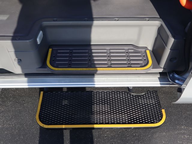 NISSAN NV350 CARAVAN 2019