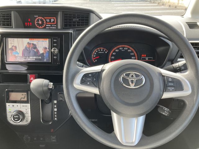 TOYOTA ROOMY 2018