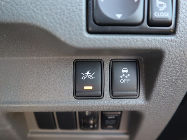 NISSAN NV350 CARAVAN 2018