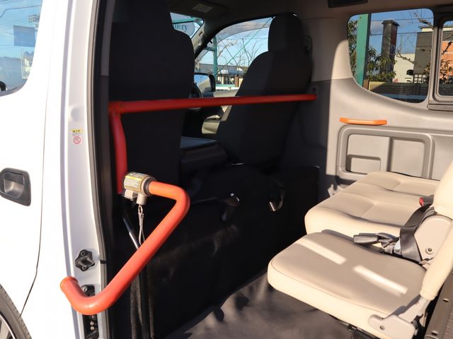 NISSAN NV350 CARAVAN 2018