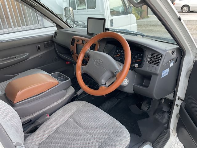 TOYOTA TOWNACE truck 2WD 2003