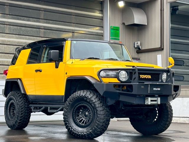 TOYOTA FJ CRUISER 4WD 2011