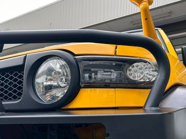 TOYOTA FJ CRUISER 4WD 2011