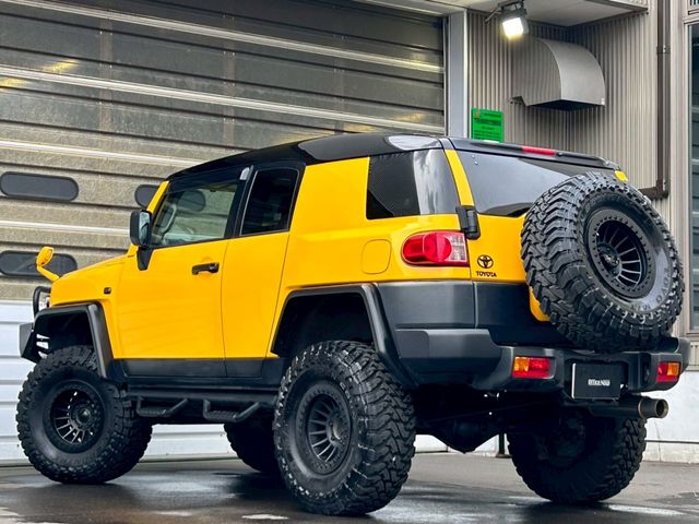 TOYOTA FJ CRUISER 4WD 2011