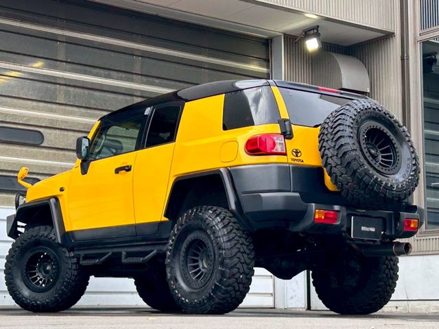 TOYOTA FJ CRUISER 4WD 2011