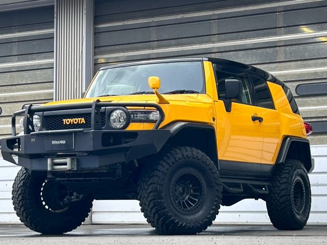 TOYOTA FJ CRUISER 4WD 2011