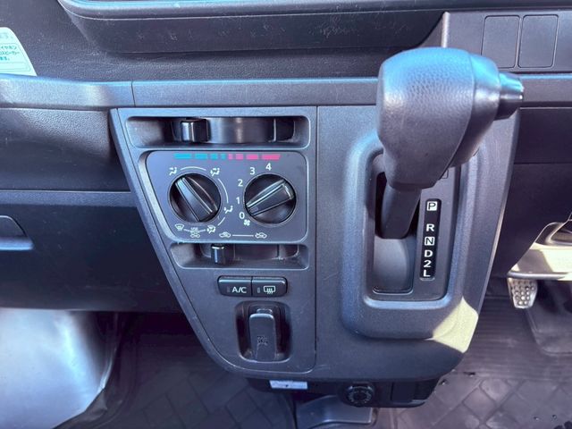 DAIHATSU HIJET CARGO 2019