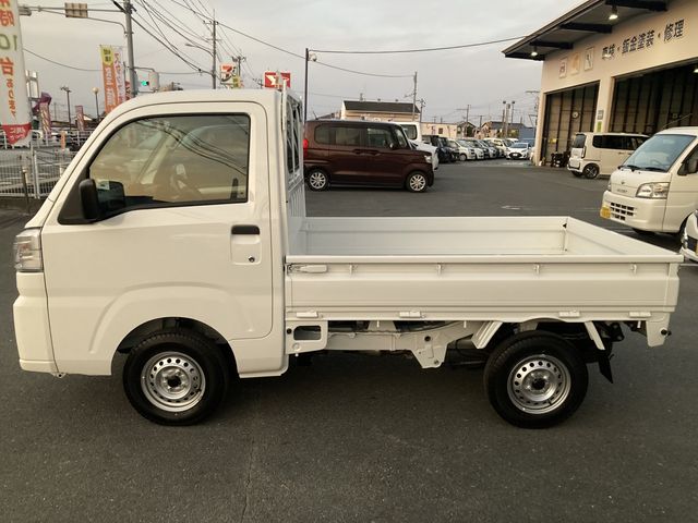 DAIHATSU HIJET truck 4WD 2024
