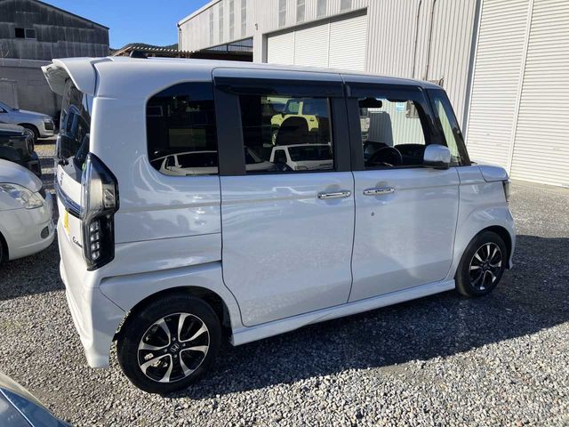 HONDA N BOX CUSTOM 2020