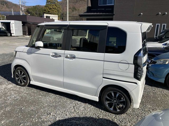 HONDA N BOX CUSTOM 2020