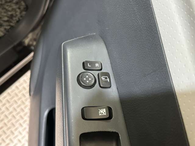 SUZUKI MR WAGON 2011