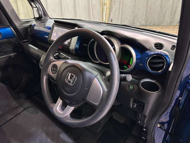HONDA N BOX 2015