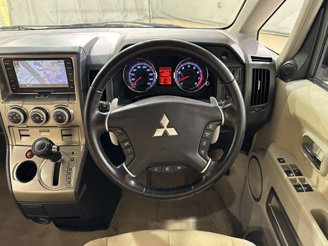 MITSUBISHI DELICA D:5 2WD 2008