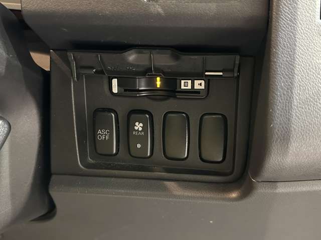 MITSUBISHI DELICA D:5 2WD 2008