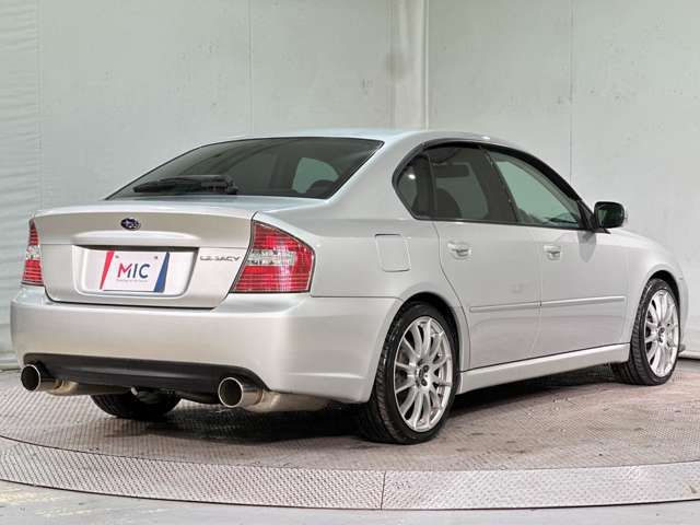SUBARU LEGACY B4 2005