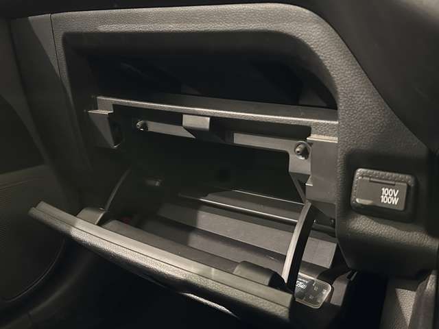 NISSAN NV150 AD 2WD 2018