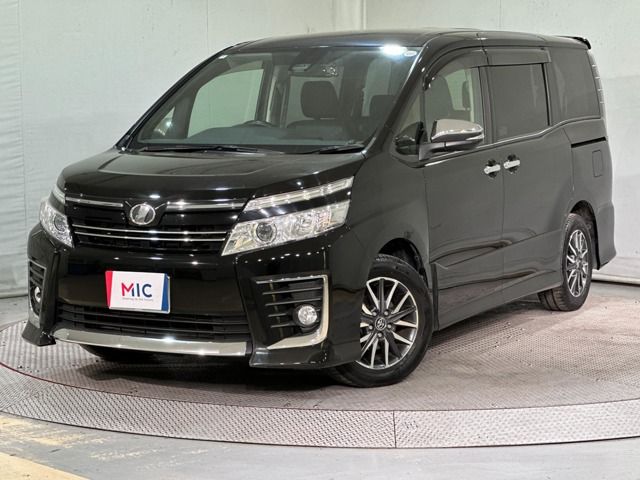 TOYOTA VOXY 2016