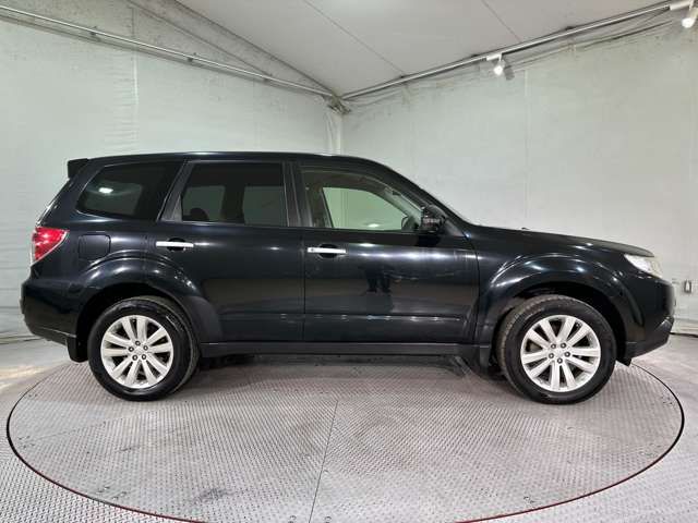 SUBARU FORESTER 2012