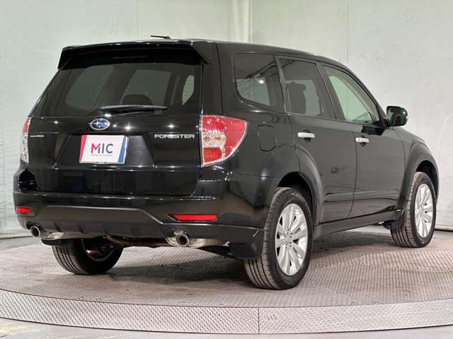 SUBARU FORESTER 2012
