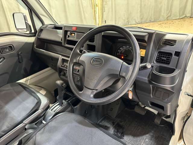 DAIHATSU HIJET truck 4WD 2019