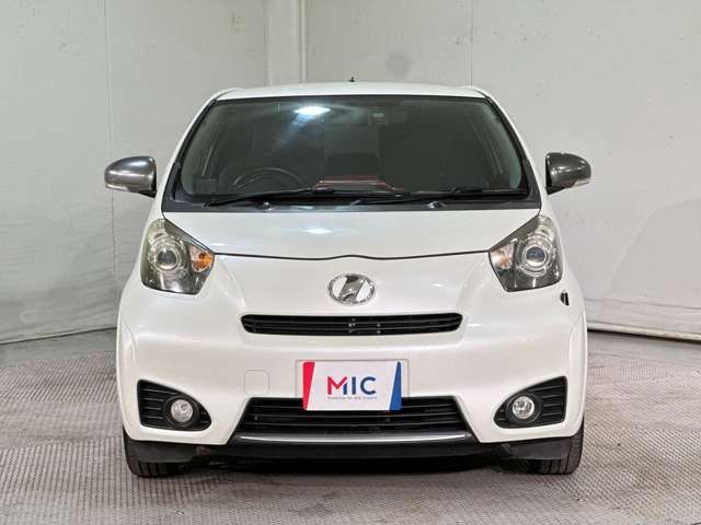 TOYOTA iQ 2012