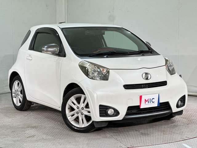 TOYOTA iQ 2012