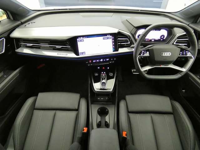 AUDI AUDI Q4 e-tron 2025