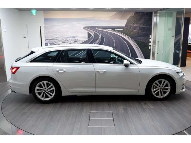 AUDI AUDI A6 AVANT 2024